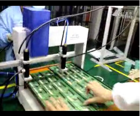 PCB點膠-自動點膠機(jī)